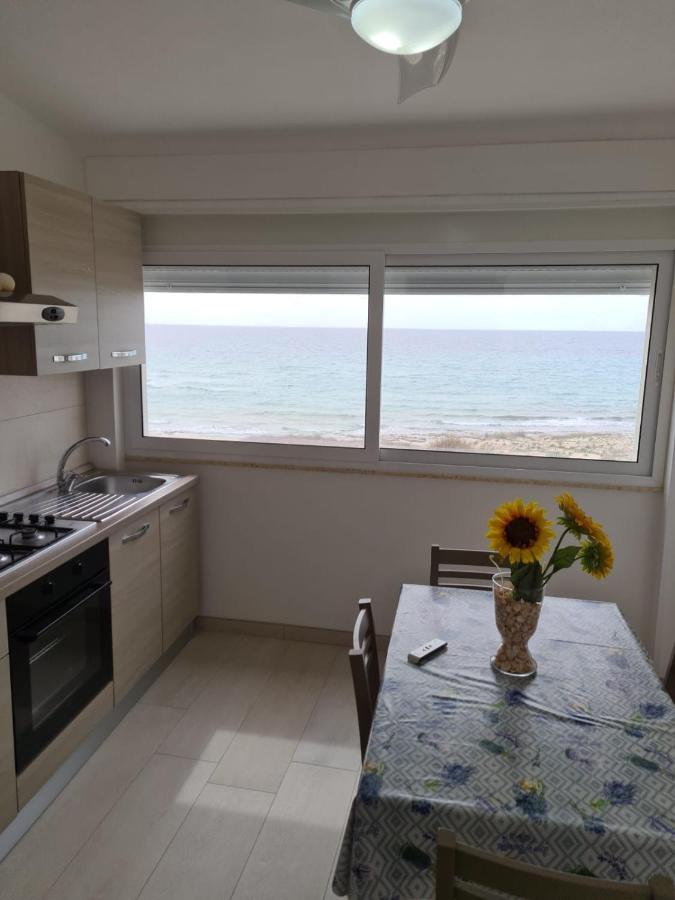 הוילה מרינה די ליצאנו Casa Lella Torretta Mare מראה חיצוני תמונה