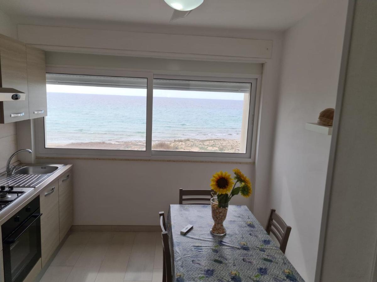 הוילה מרינה די ליצאנו Casa Lella Torretta Mare מראה חיצוני תמונה